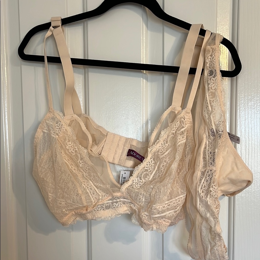 Lace Intimates Set in Cream